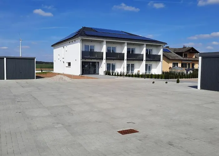 Sonnenhang Hotel *