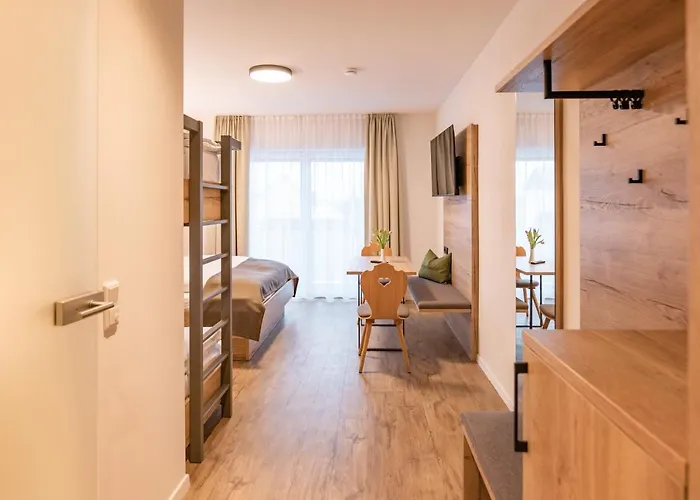 Sonnenhang Hotel *